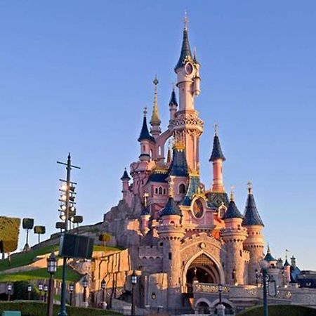 F2 Proche Gare Et Toute Commodite Château-Thierry Exteriör bild