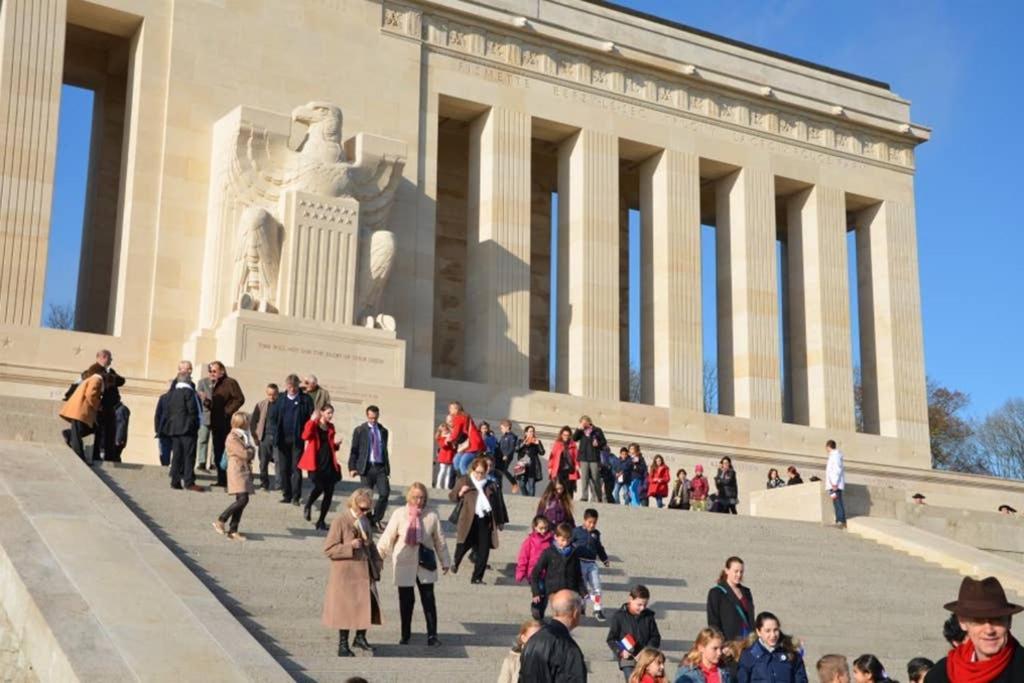 F2 Proche Gare Et Toute Commodite Château-Thierry Exteriör bild
